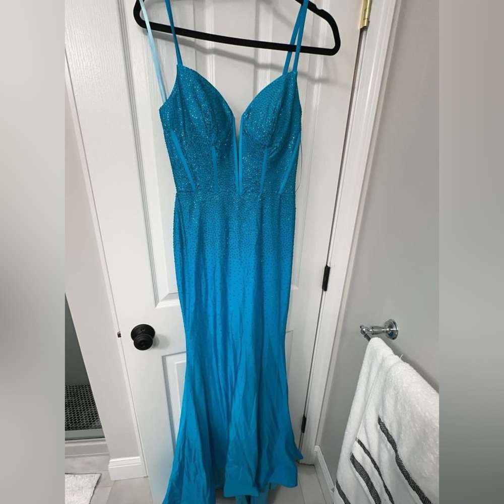 prom/formal dress